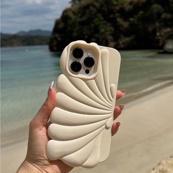 Other - Brand New IPhone 13 Pro Max case